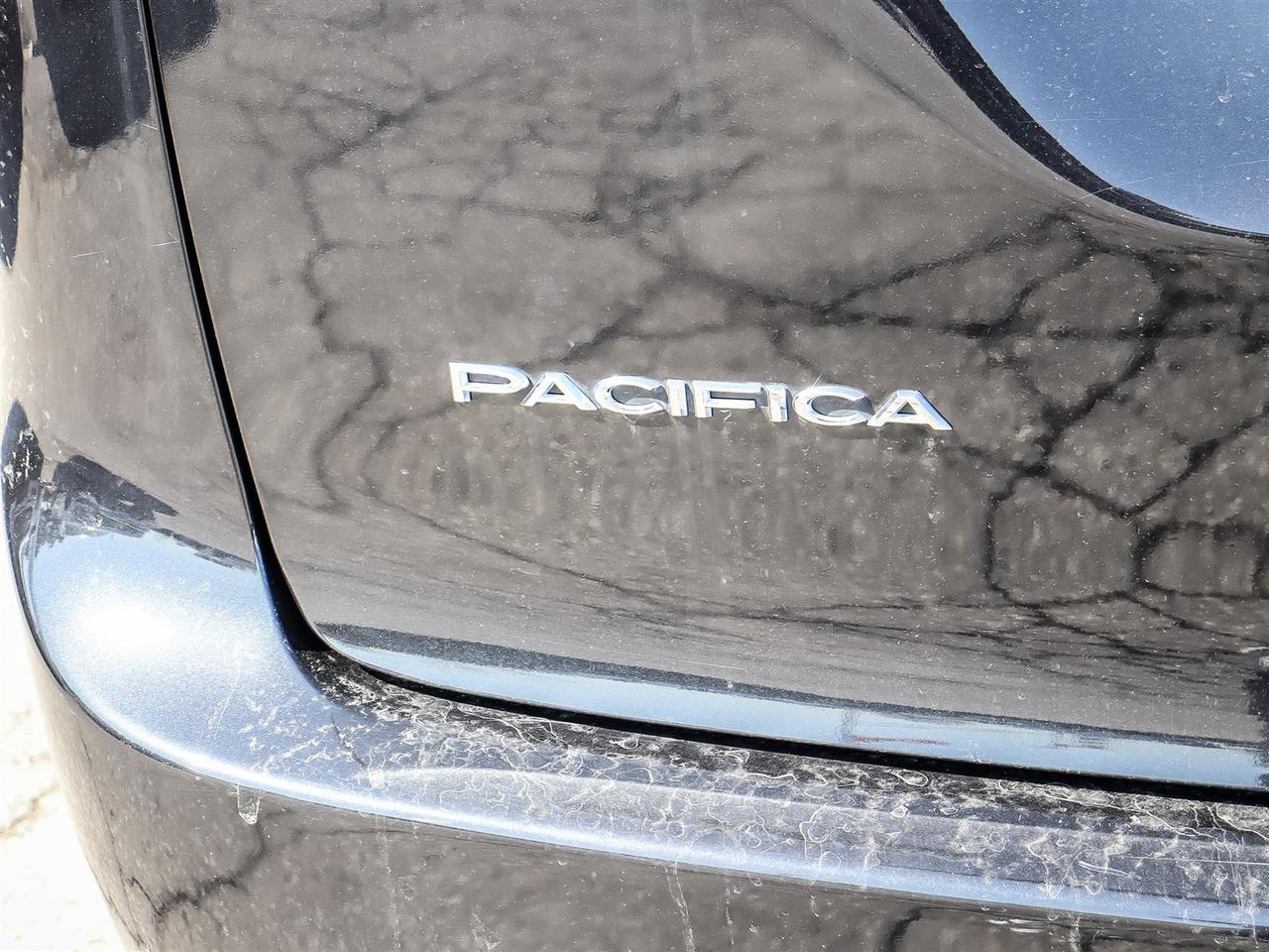 2022 Chrysler Pacifica Touring L | FINANCE IT FOR $117 PER WEEK + TAX | Photo