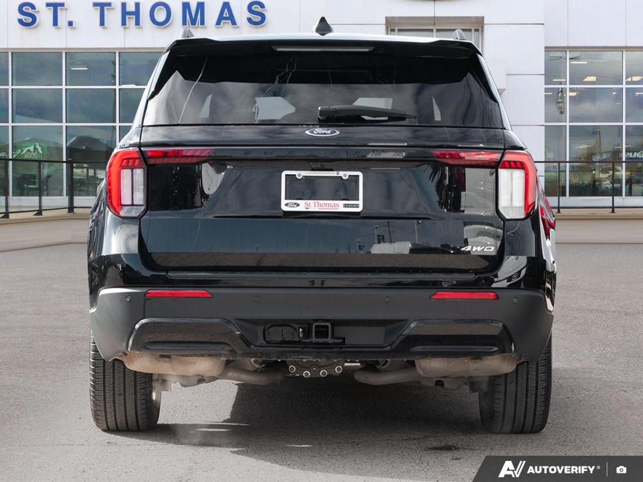 2025 Ford Explorer ST-Line Photo4