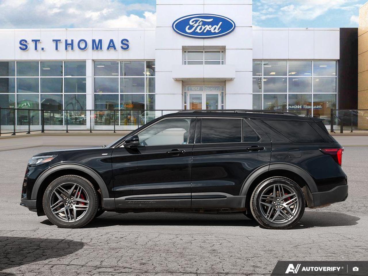 2025 Ford Explorer ST-Line Photo2
