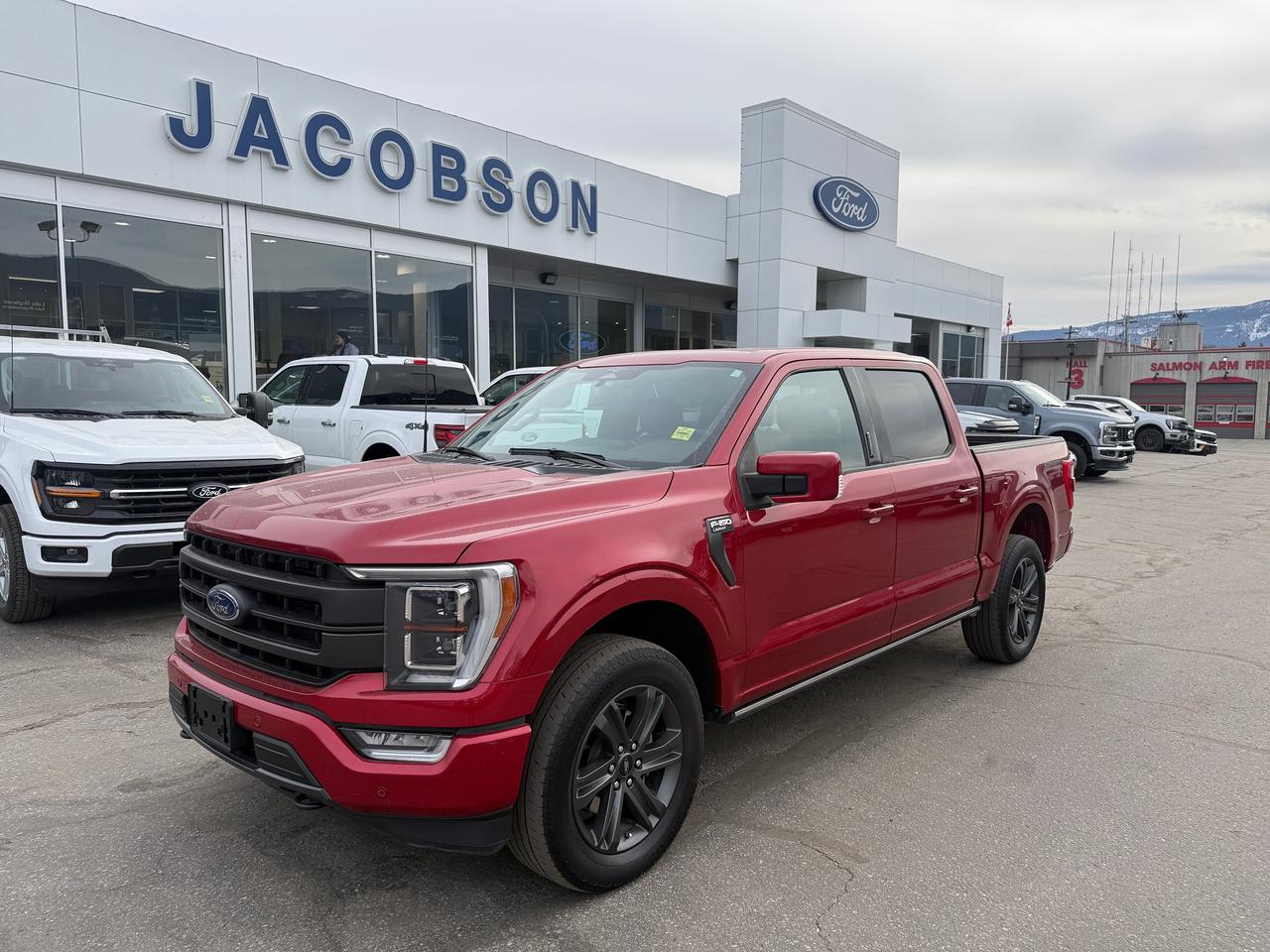 2023 Ford F-150 Lariat Photo0