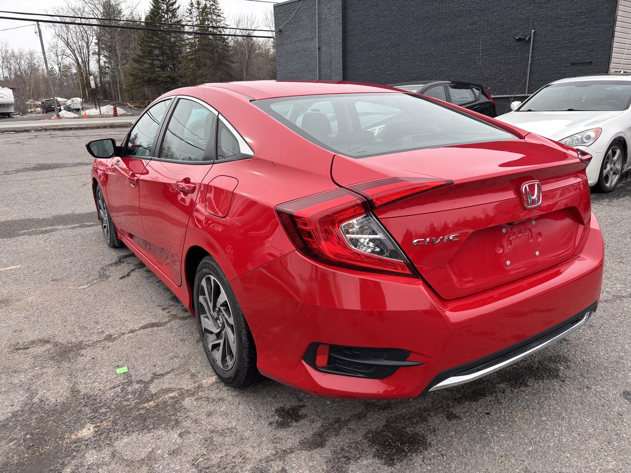 2019 Honda Civic EX Photo3