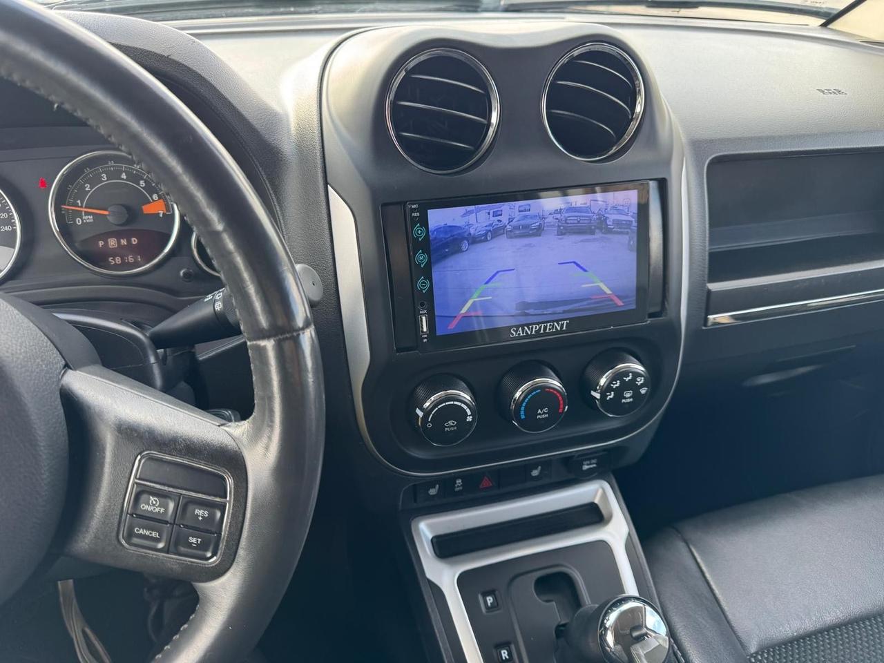 2014 Jeep Compass NORTH, ONLY 58,000KMS, AUTO, LOW KMS, CERTIFIED Photo