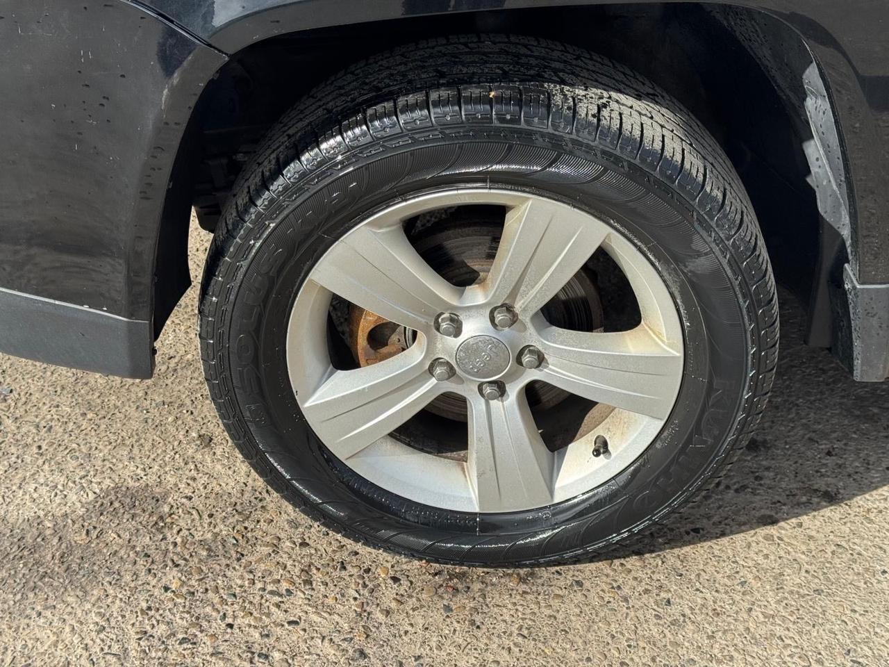 2014 Jeep Compass NORTH, ONLY 58,000KMS, AUTO, LOW KMS, CERTIFIED Photo