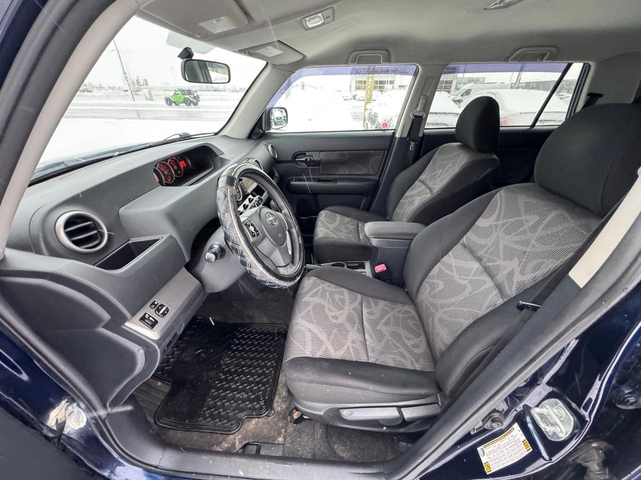 2015 Scion xB HATCH, ONLY 95KMS, AUTO, RELIABLE, CERTIFIED Photo