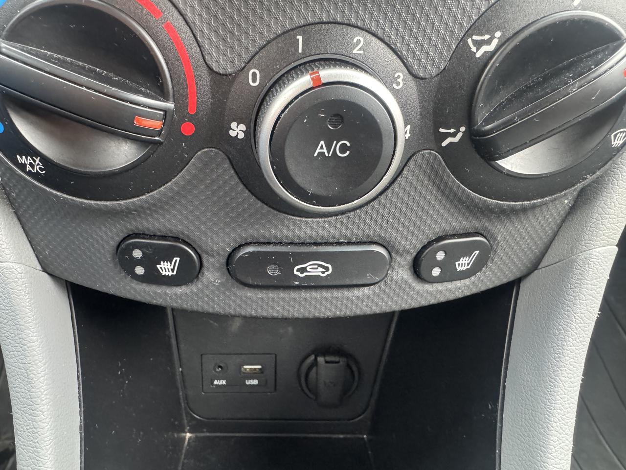 2017 Hyundai Accent GL Photo