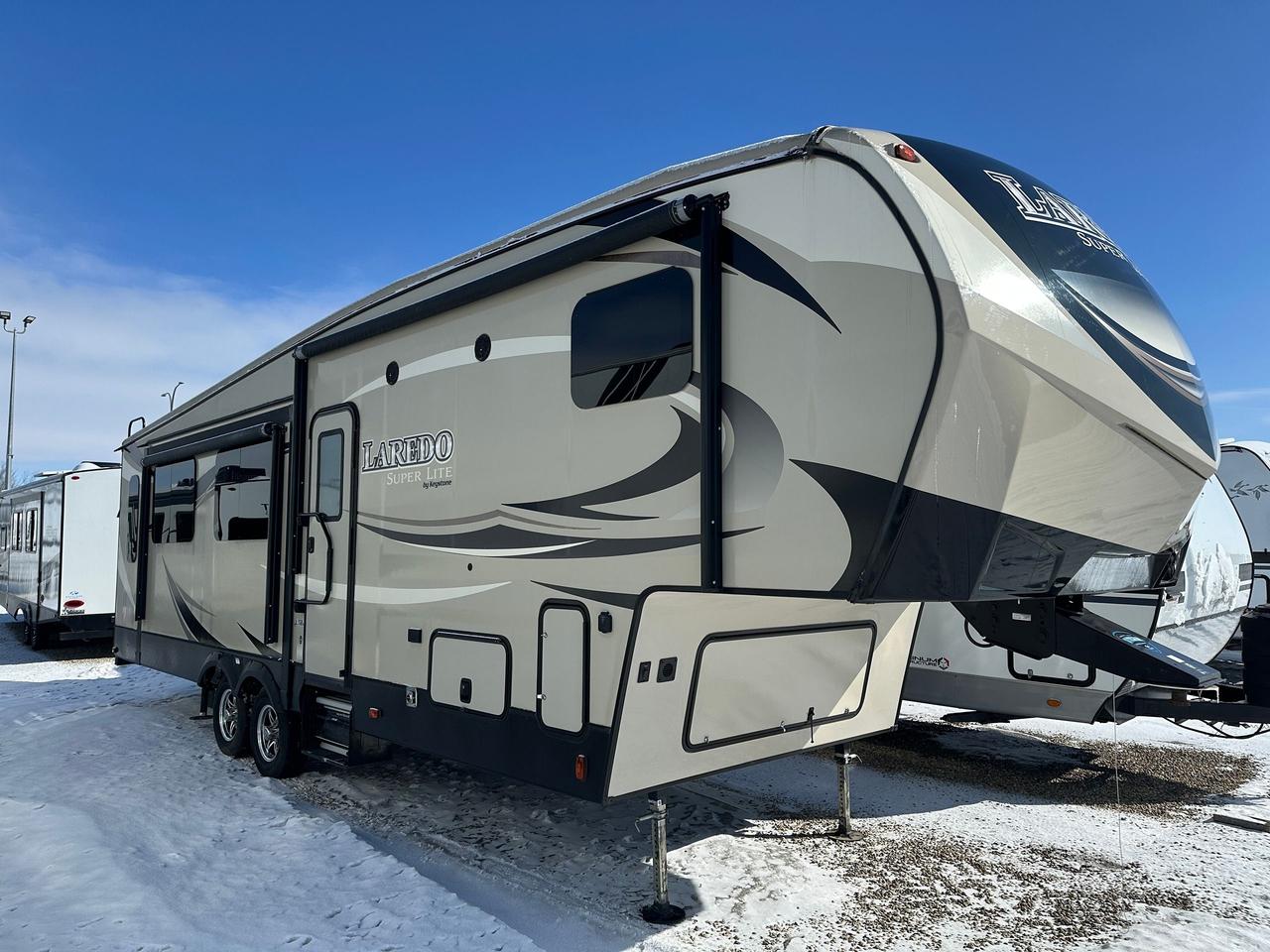 2019 Keystone RV Laredo 290SRL 