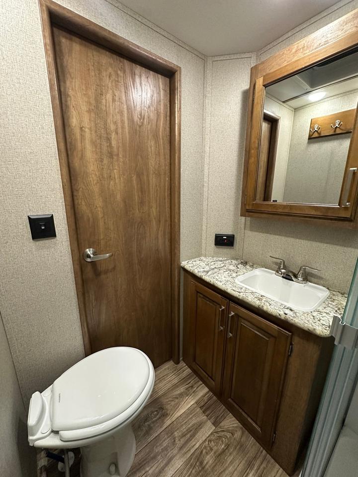 2019 Keystone RV Laredo 290SRL 