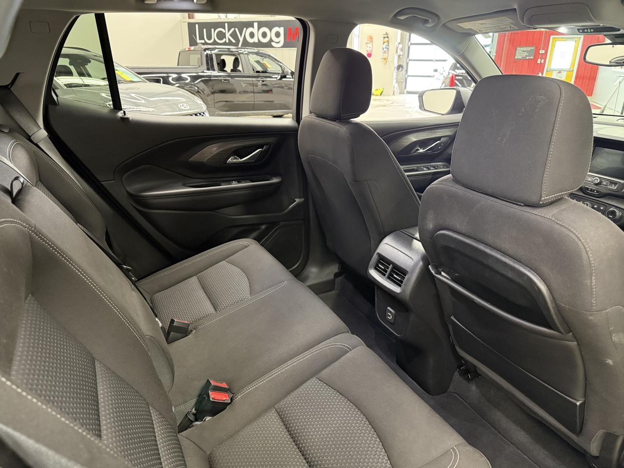 2023 GMC Terrain SLE Photo