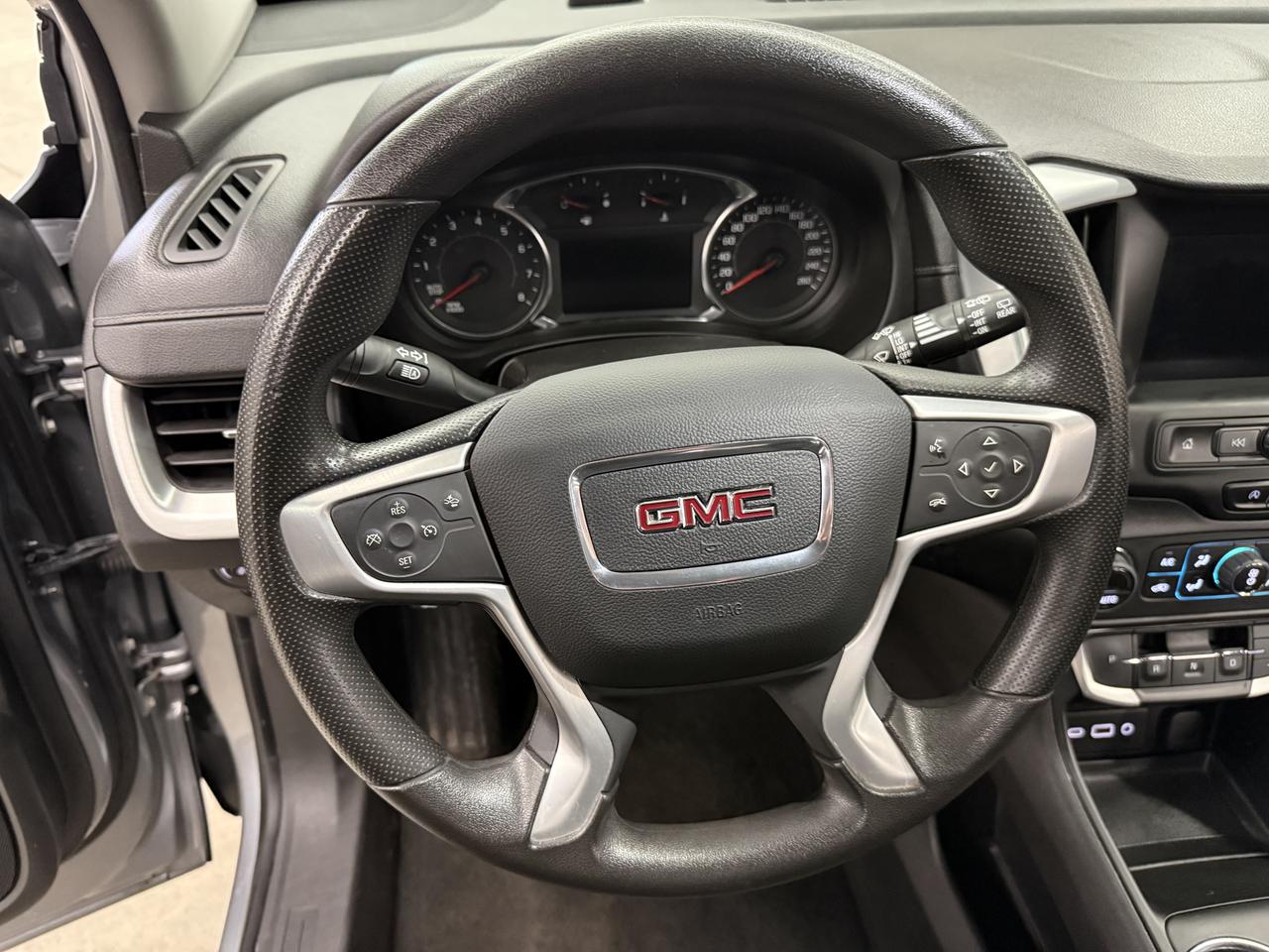 2023 GMC Terrain SLE Photo