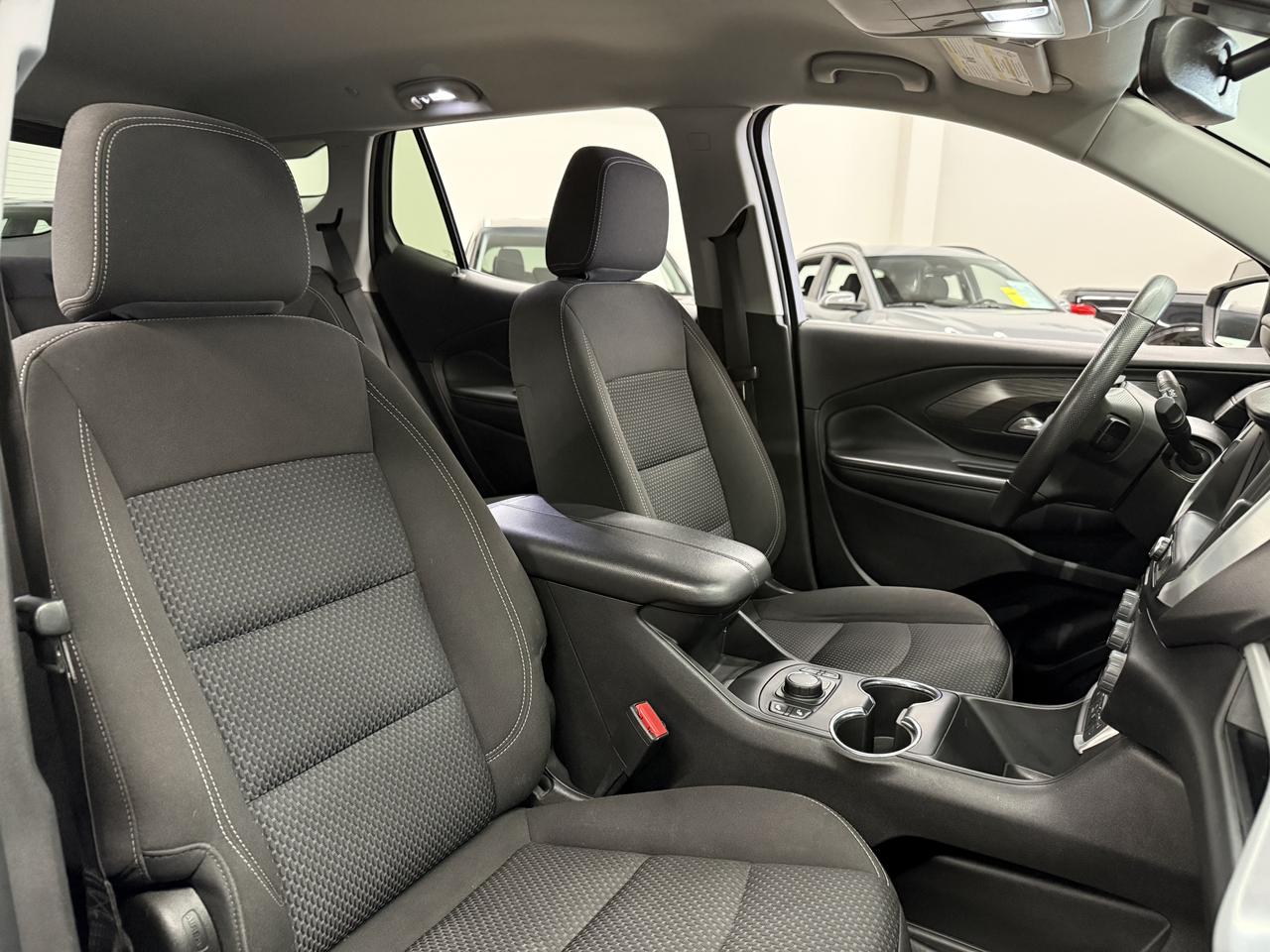 2023 GMC Terrain SLE Photo