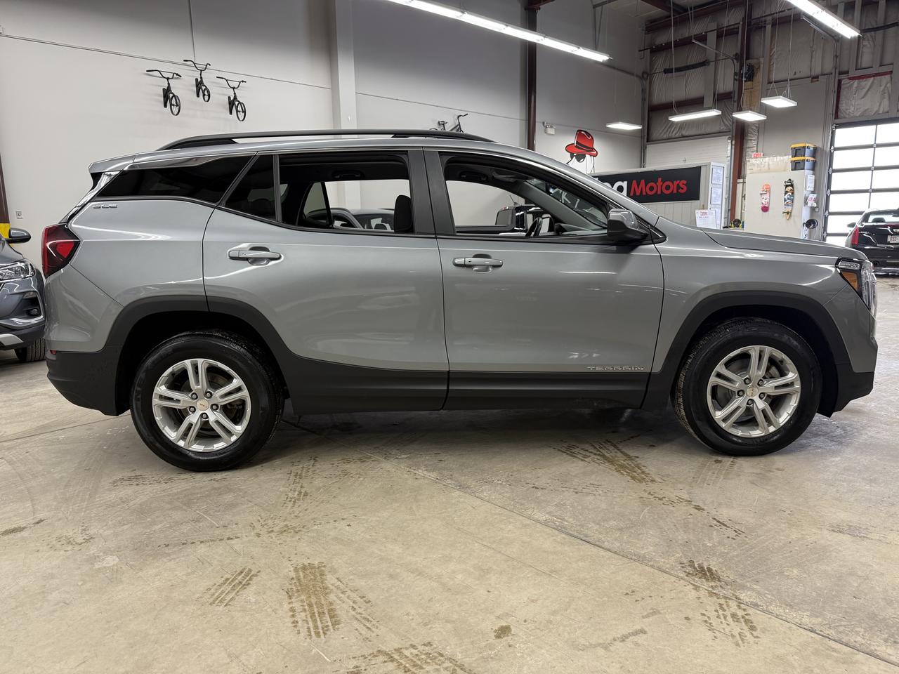 2023 GMC Terrain SLE Photo