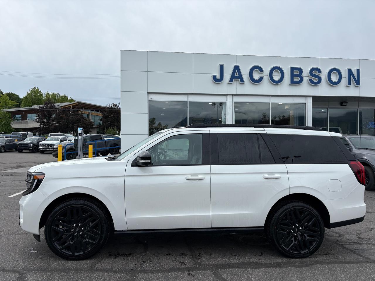 2026 Ford Expedition Platinum Photo1