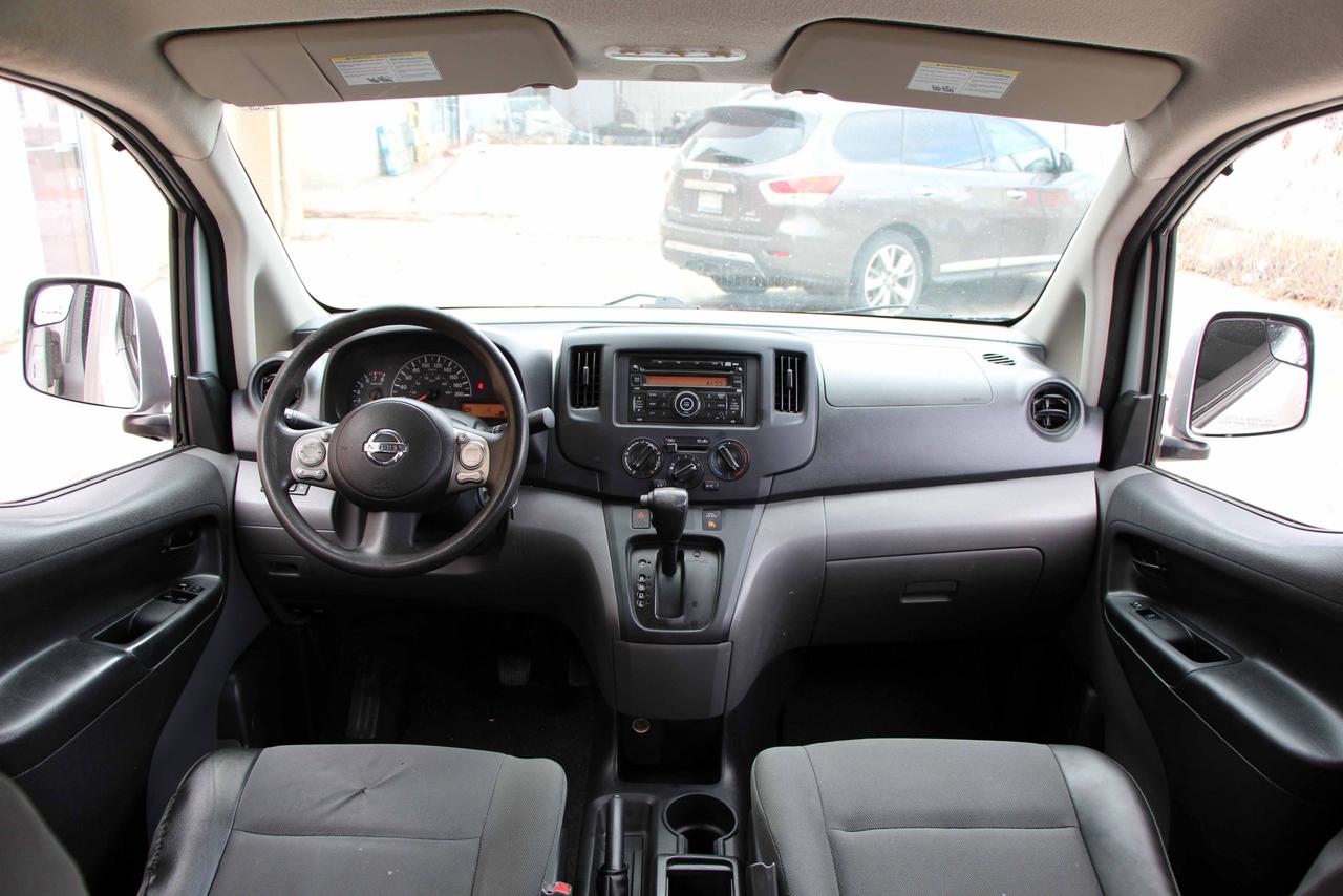 2013 Nissan NV200 SV Photo