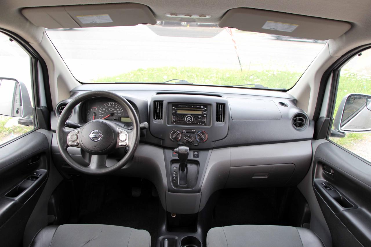 2013 Nissan NV200 SV Photo