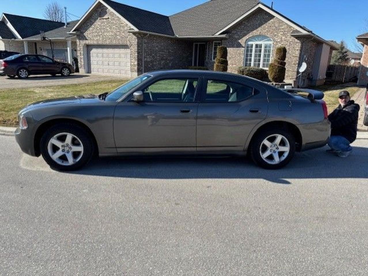 2010 Dodge Charger SE Photo
