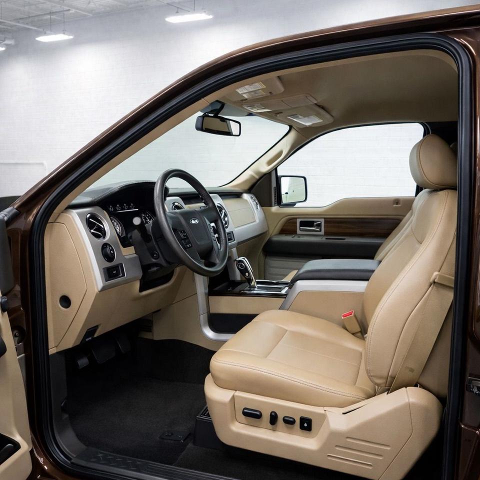 2011 Ford F-150 Lariat Photo2