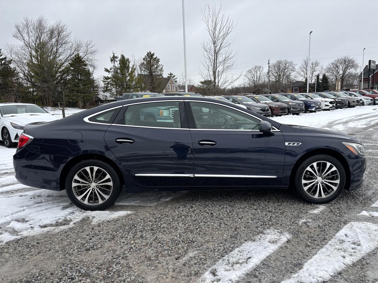 2017 Buick LaCrosse Preferred Photo