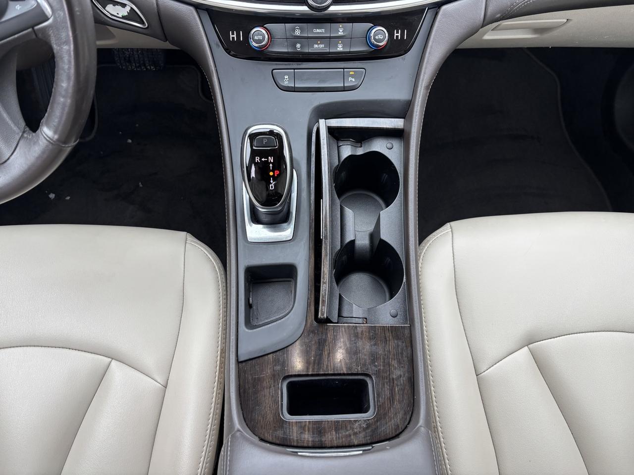 2017 Buick LaCrosse Preferred Photo