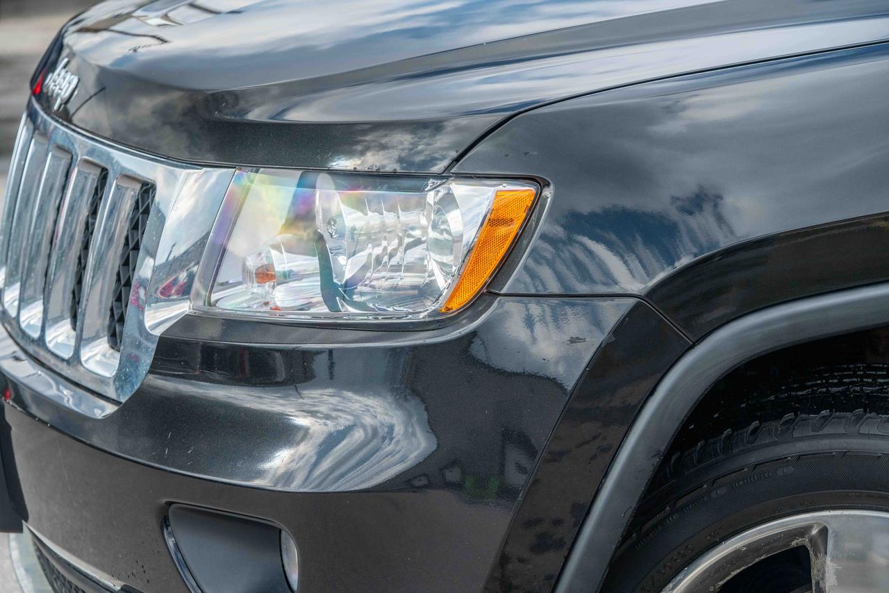 2012 Jeep Grand Cherokee Overland Photo
