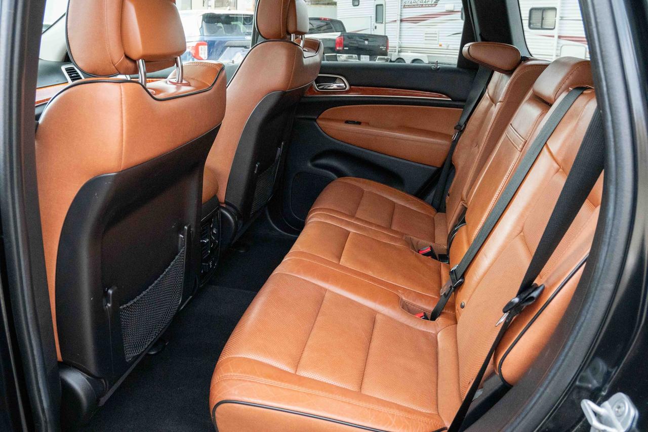 2012 Jeep Grand Cherokee Overland Photo