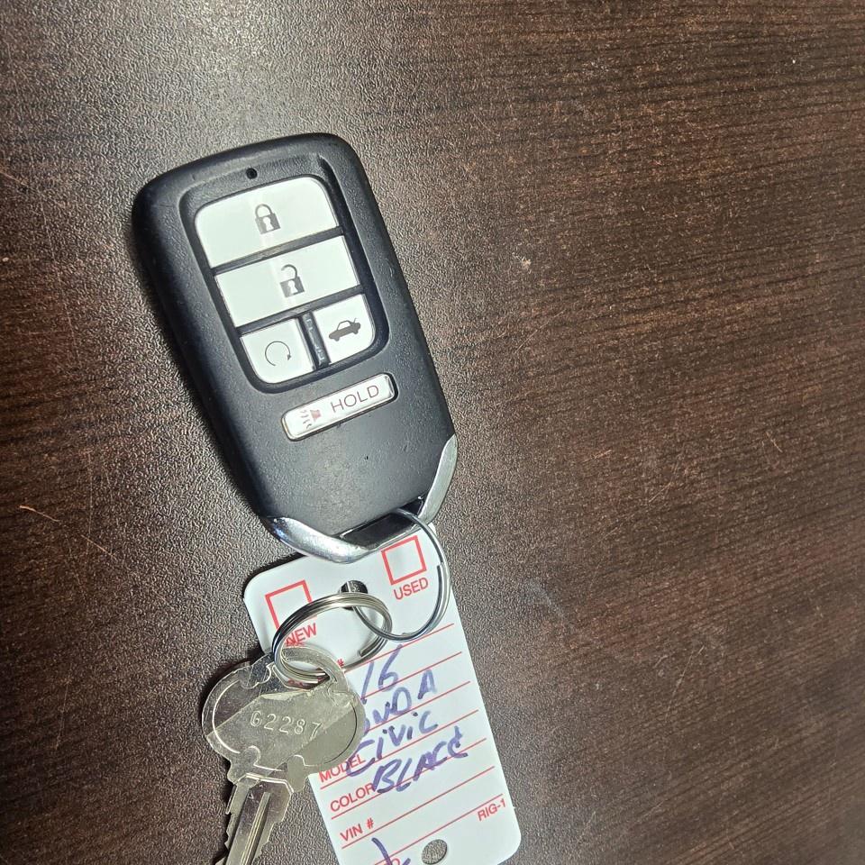 2016 Honda Civic Sedan EX CVT Photo