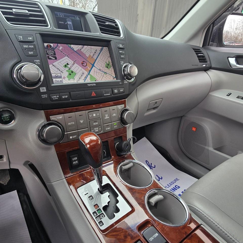 2013 Toyota Highlander 4WD 4dr Limited Photo