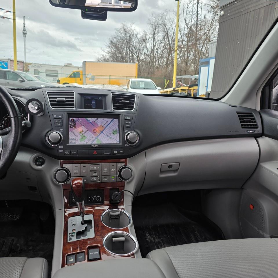 2013 Toyota Highlander 4WD 4dr Limited Photo