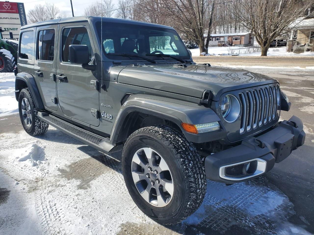 2023 Jeep Wrangler Sahara 4 Door 4x4 Photo4