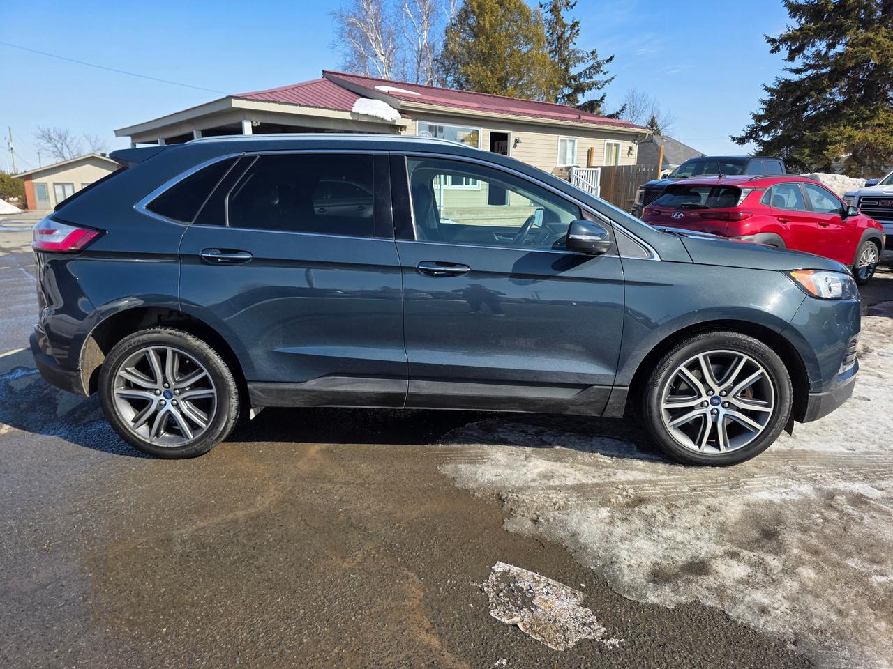2019 Ford Edge TITANIUM 4DR ALL-WHEEL DRIVE Photo