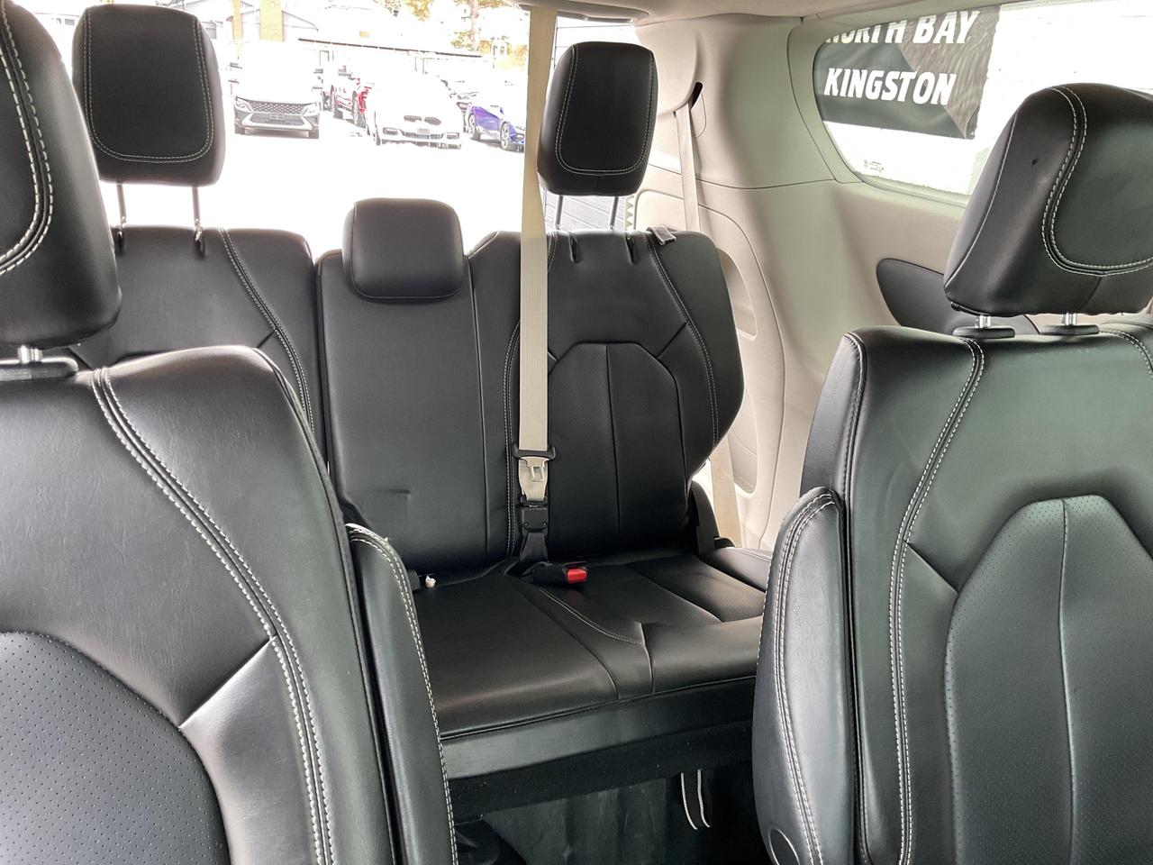 2023 Chrysler Pacifica Touring-L Front-Wheel Drive Passenger Van Photo