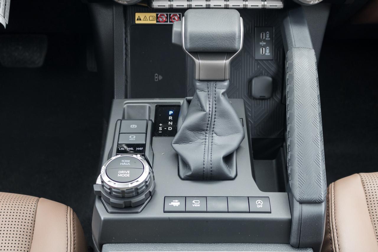 2026 Toyota 4Runner Base 4dr 4x4 Photo