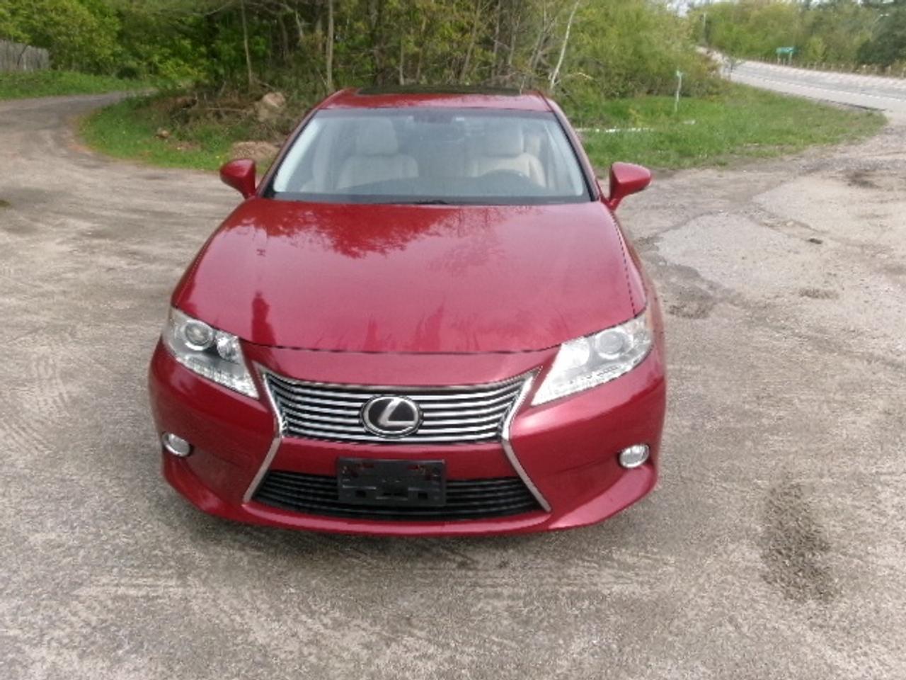 2013 Lexus ES Base Photo