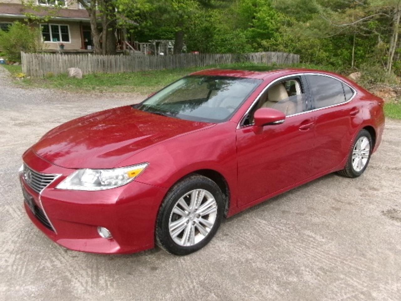 2013 Lexus ES Base Photo