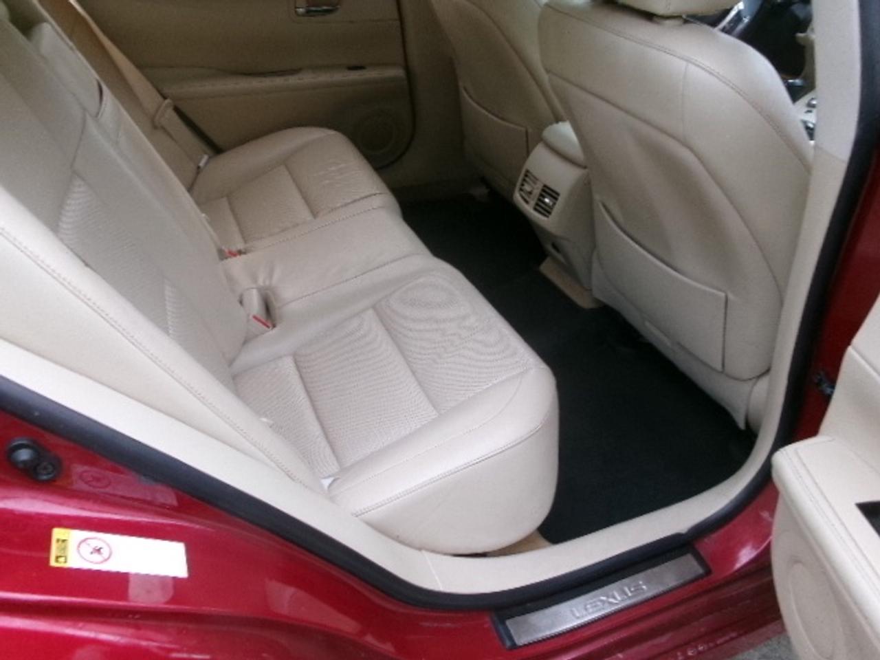 2013 Lexus ES Base Photo
