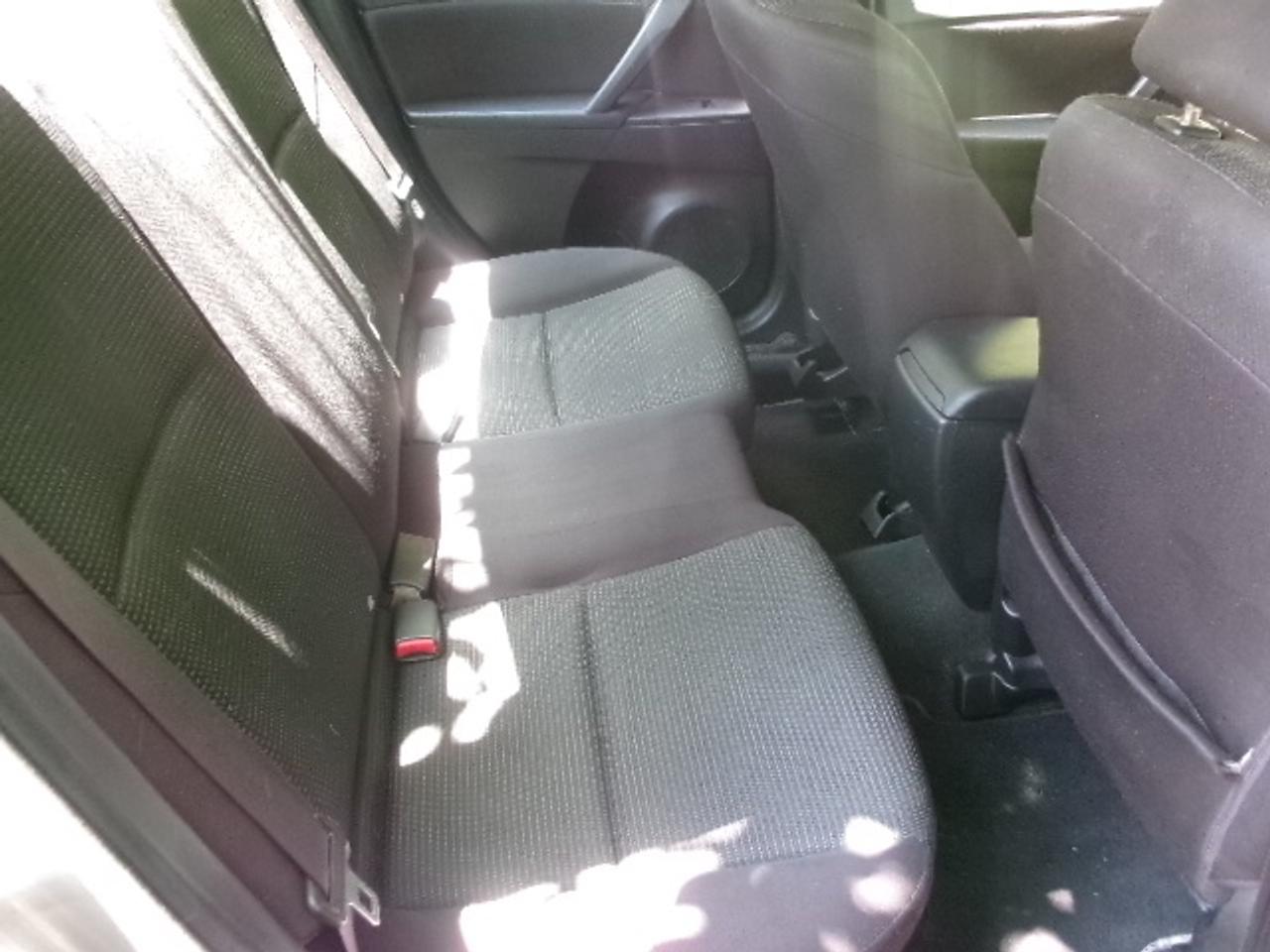 2013 Mazda MAZDA3 I Sport Photo