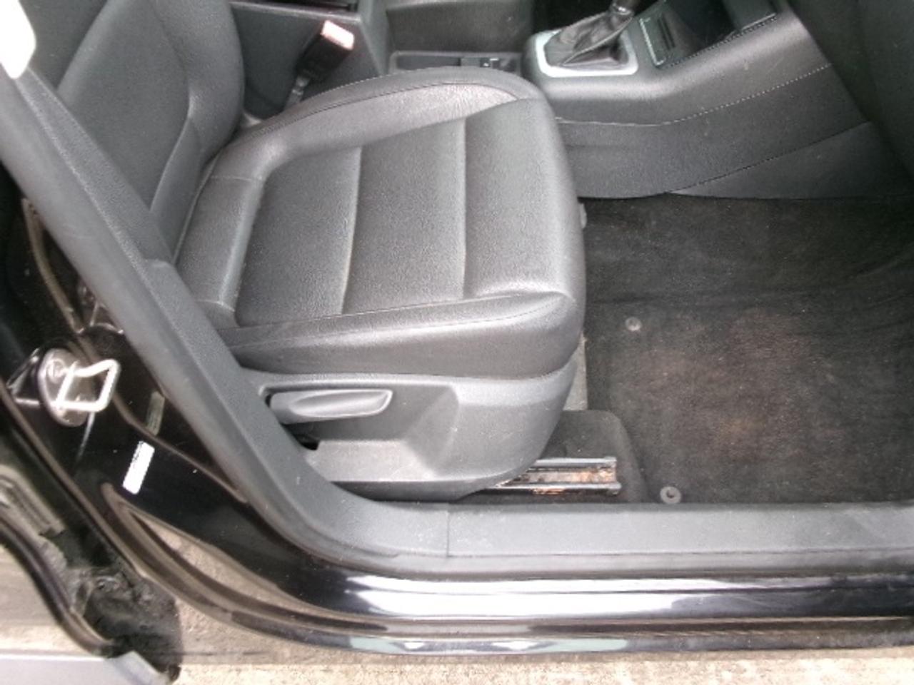 2012 Volkswagen Tiguan S Photo