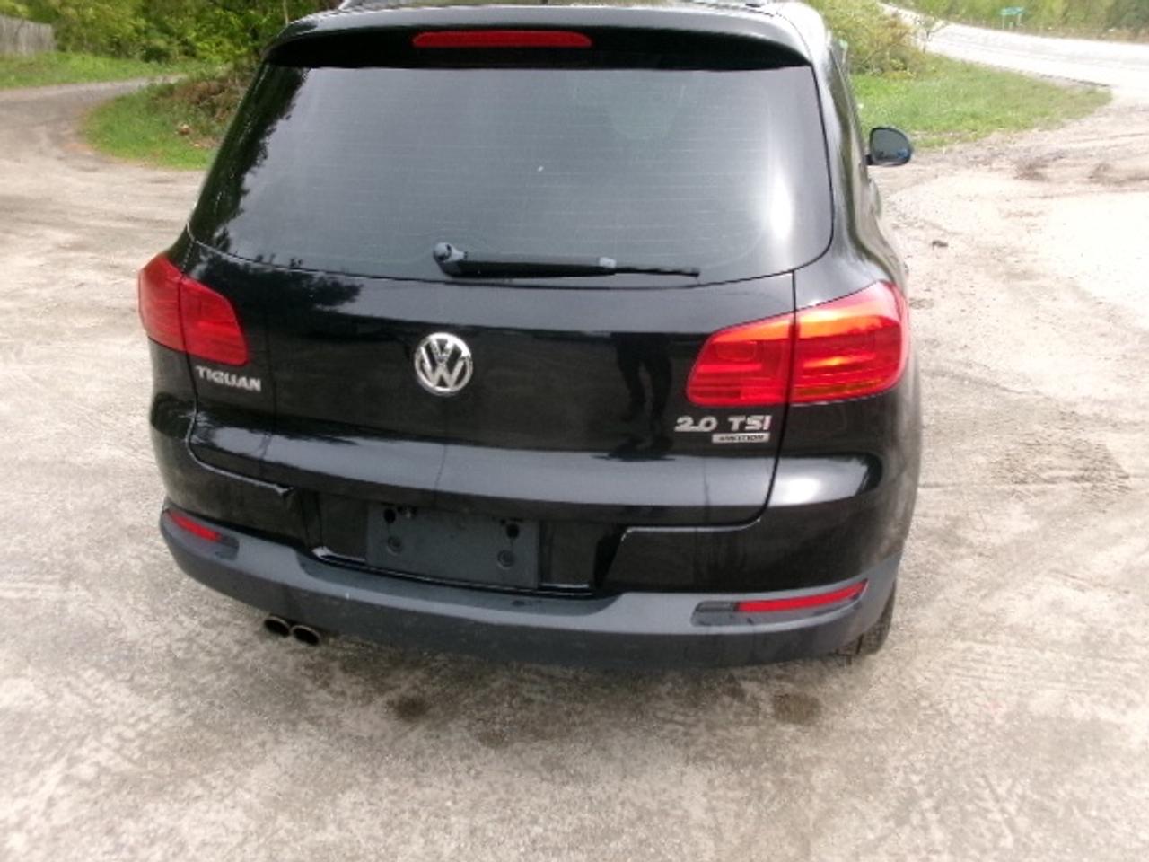 2012 Volkswagen Tiguan S Photo