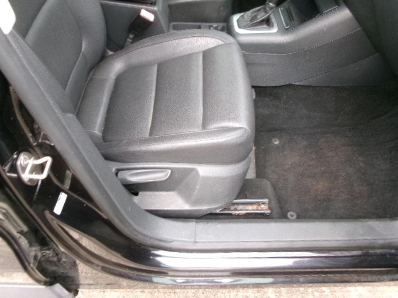 2012 Volkswagen Tiguan S Photo