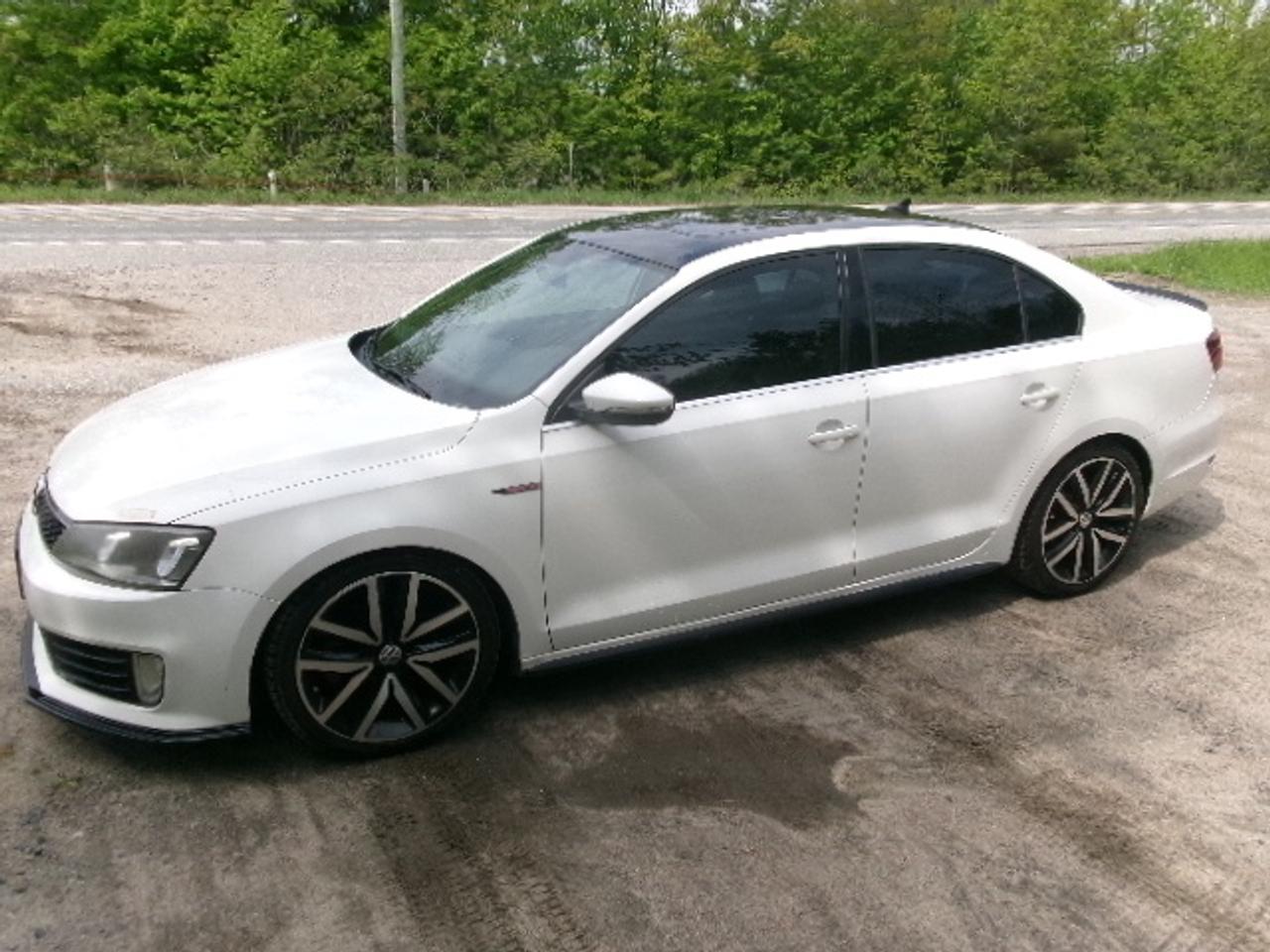 2012 Volkswagen Jetta GLI Photo