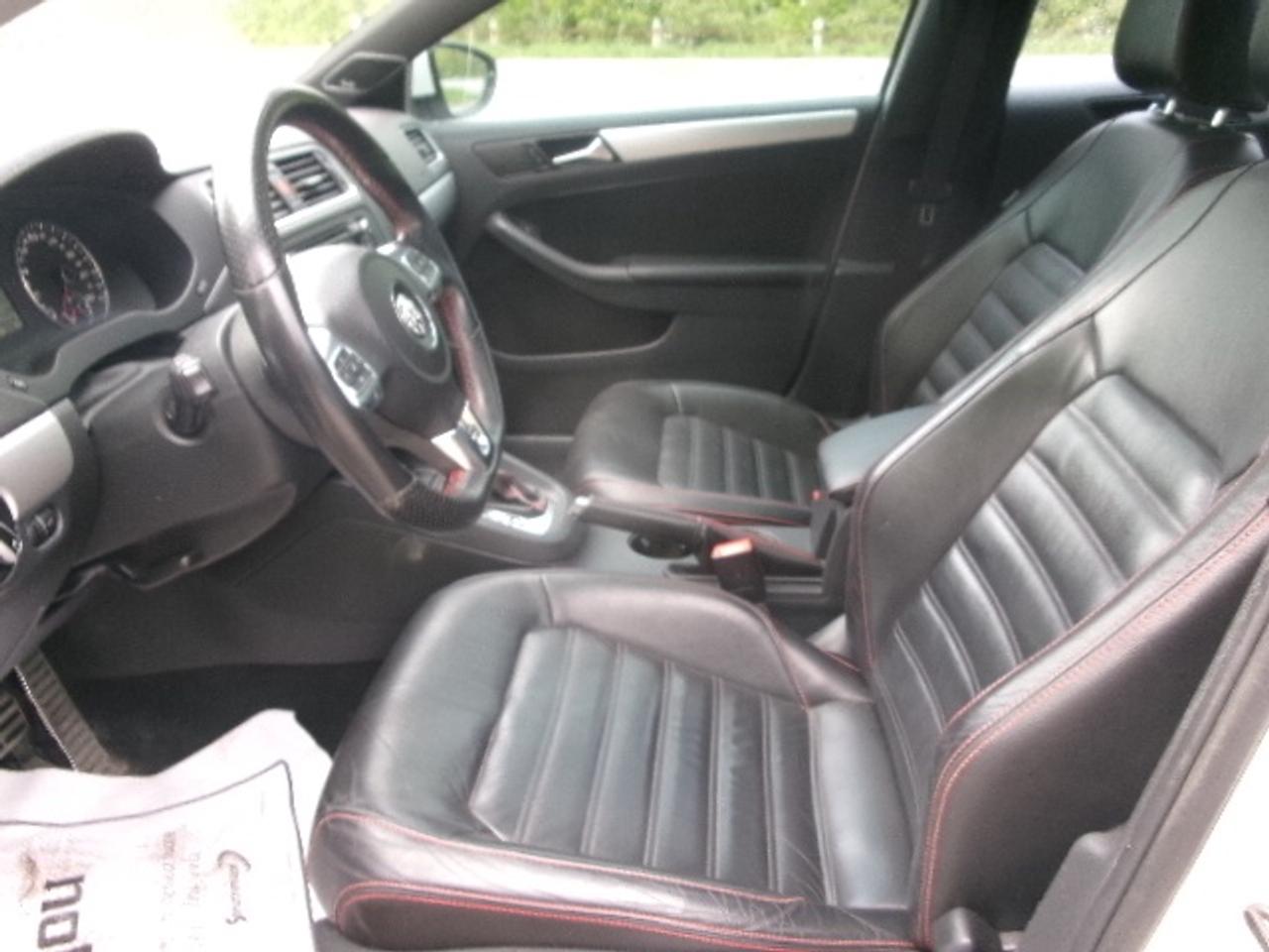 2012 Volkswagen Jetta GLI Photo