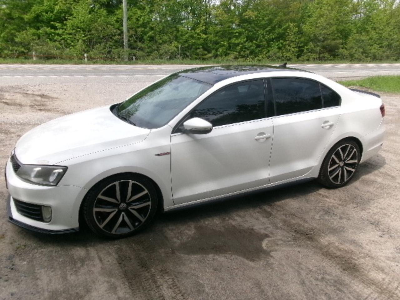 2012 Volkswagen Jetta GLI Photo