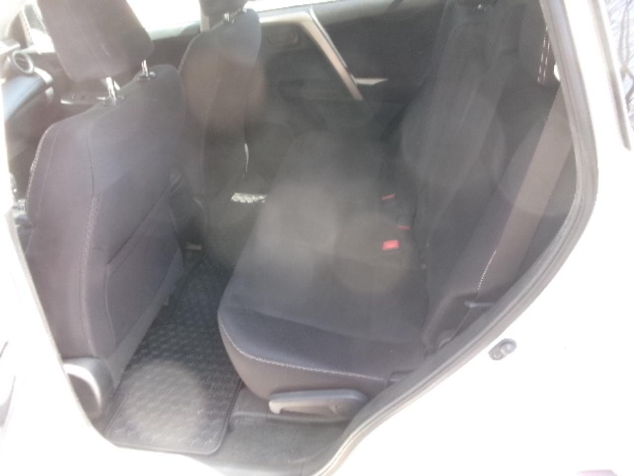 2013 Toyota RAV4 XLE Photo