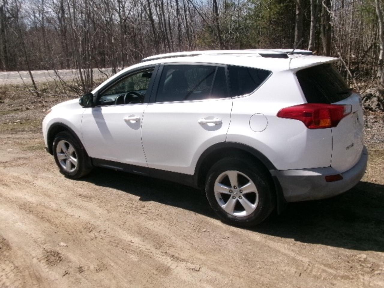 2013 Toyota RAV4 XLE Photo