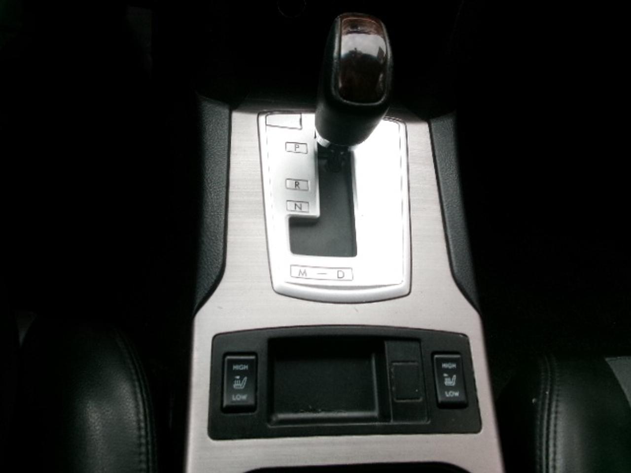 2013 Subaru Legacy 3.6R Limited Photo