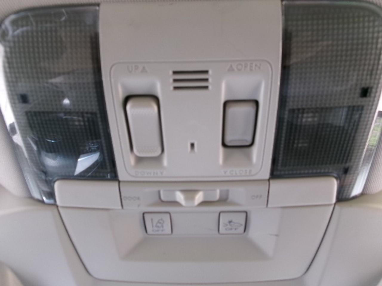 2013 Subaru Legacy 3.6R Limited Photo