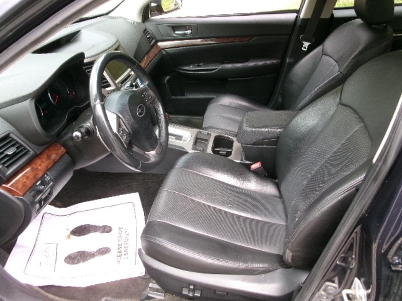 2013 Subaru Legacy 3.6R Limited Photo