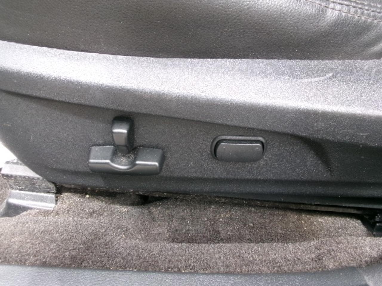 2013 Subaru Legacy 3.6R Limited Photo