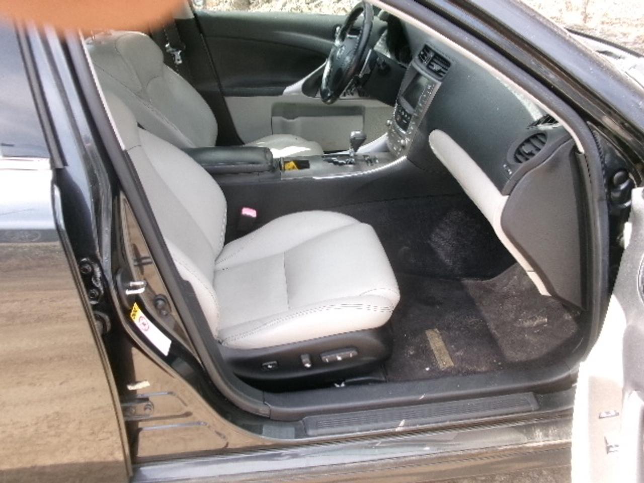 2009 Lexus IS 250 Base Photo