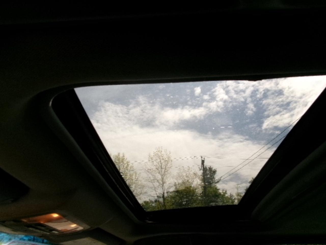 2012 Toyota Camry SE Photo