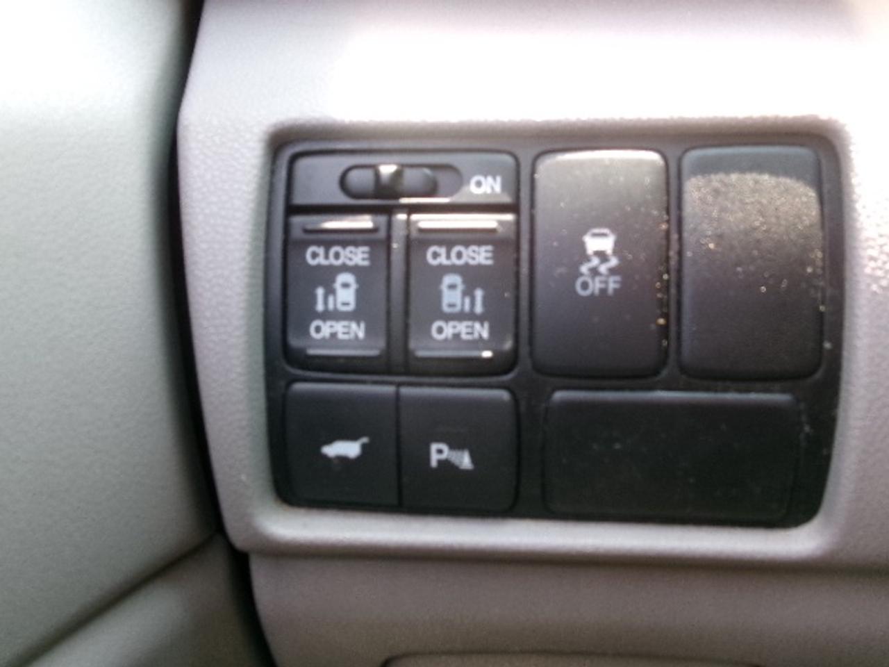 2012 Honda Odyssey EX-L Photo